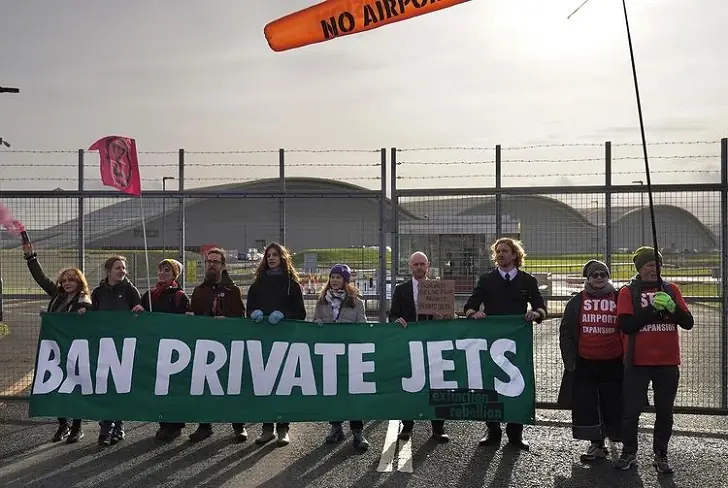 All to know about Greta Thunberg private jet.