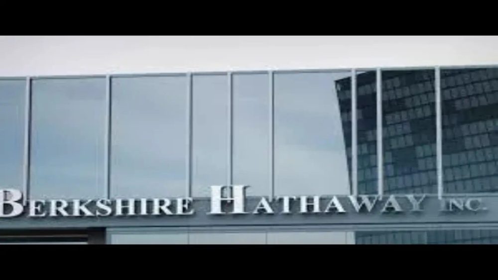 Berkshire Hathaway Buys 2.49% Stake in Tokio Marine for $1.8 Billion
